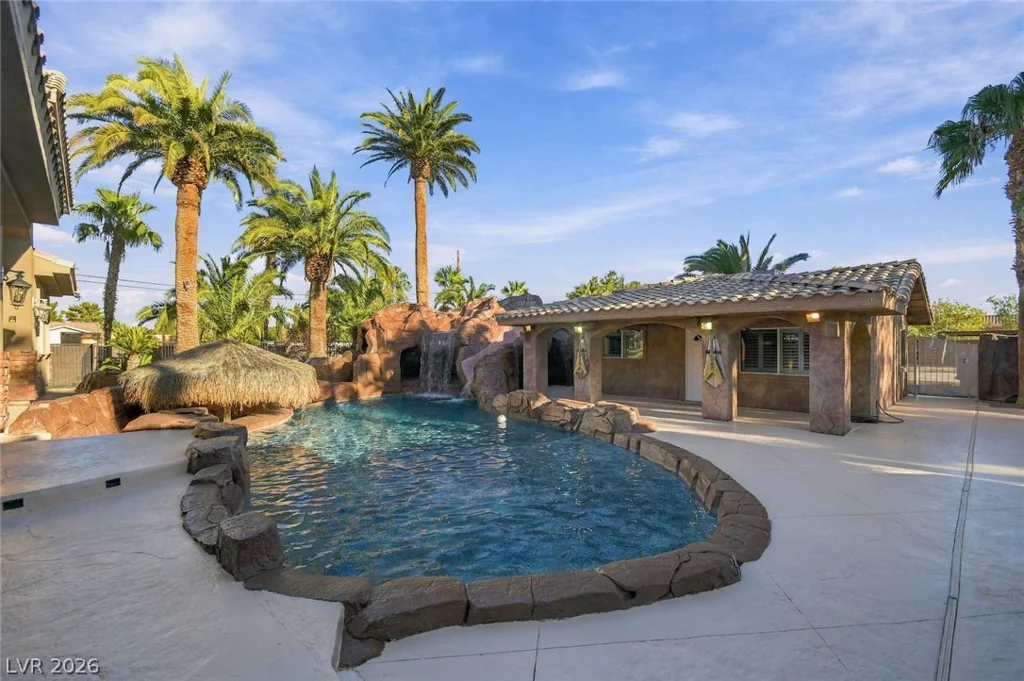 6625 El Campo Grande, Las Vegas, NV 89130