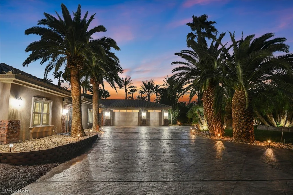 6625 El Campo Grande, Las Vegas, NV 89130