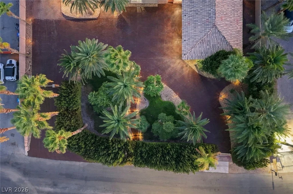 6625 El Campo Grande, Las Vegas, NV 89130