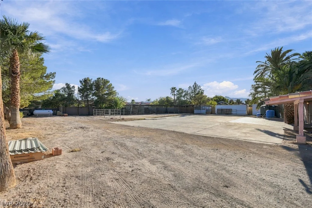6625 El Campo Grande, Las Vegas, NV 89130