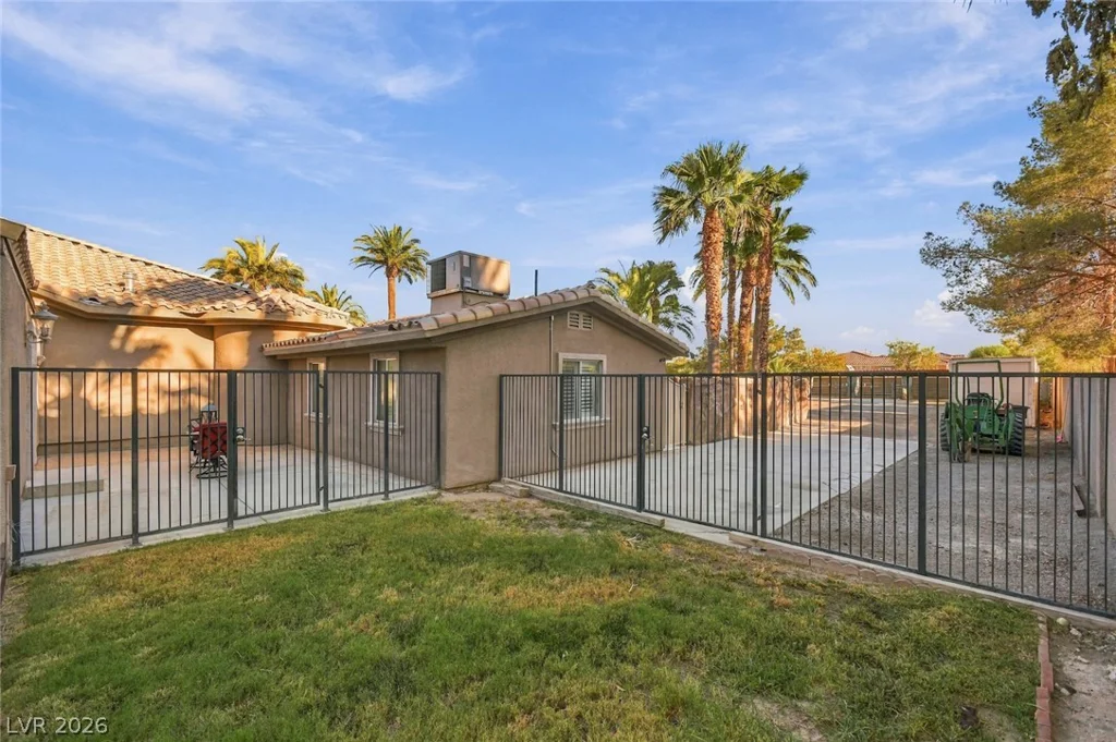 6625 El Campo Grande, Las Vegas, NV 89130