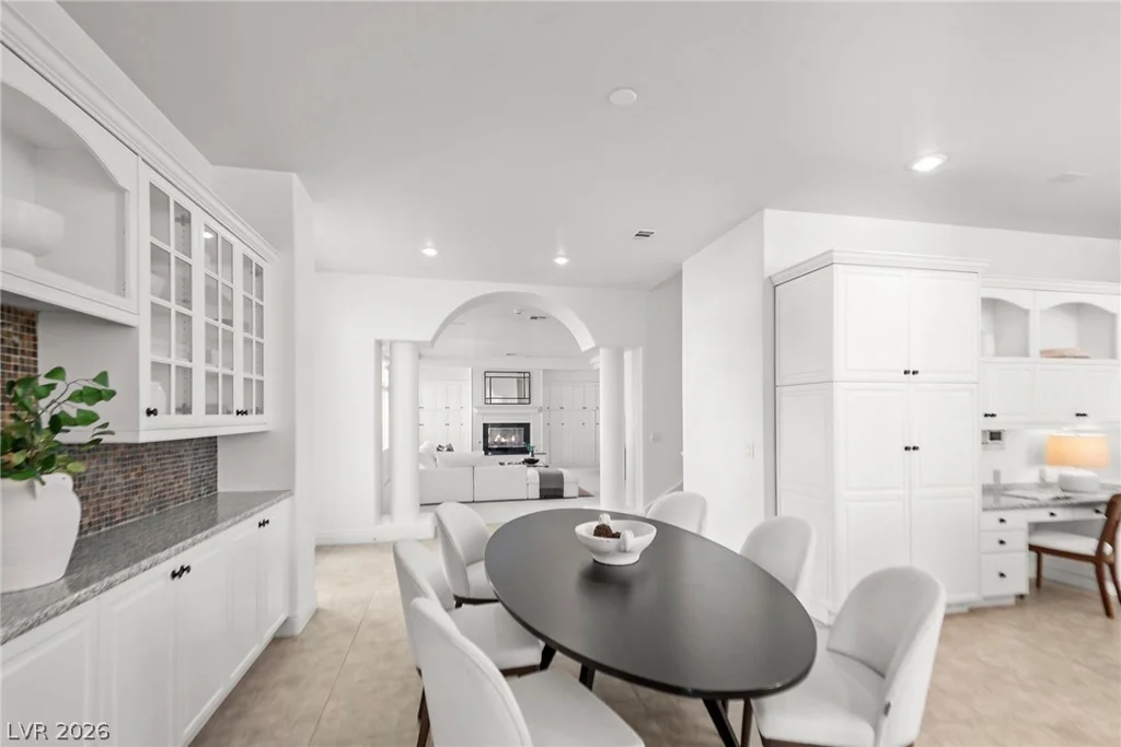 2202 Chatsworth, Henderson, NV 89074