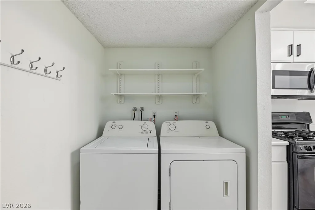 2915 Pine Nut, Henderson, NV 89074
