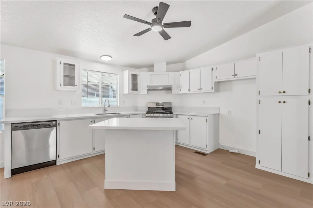 5962 Sassy Rose, Las Vegas, NV 89122