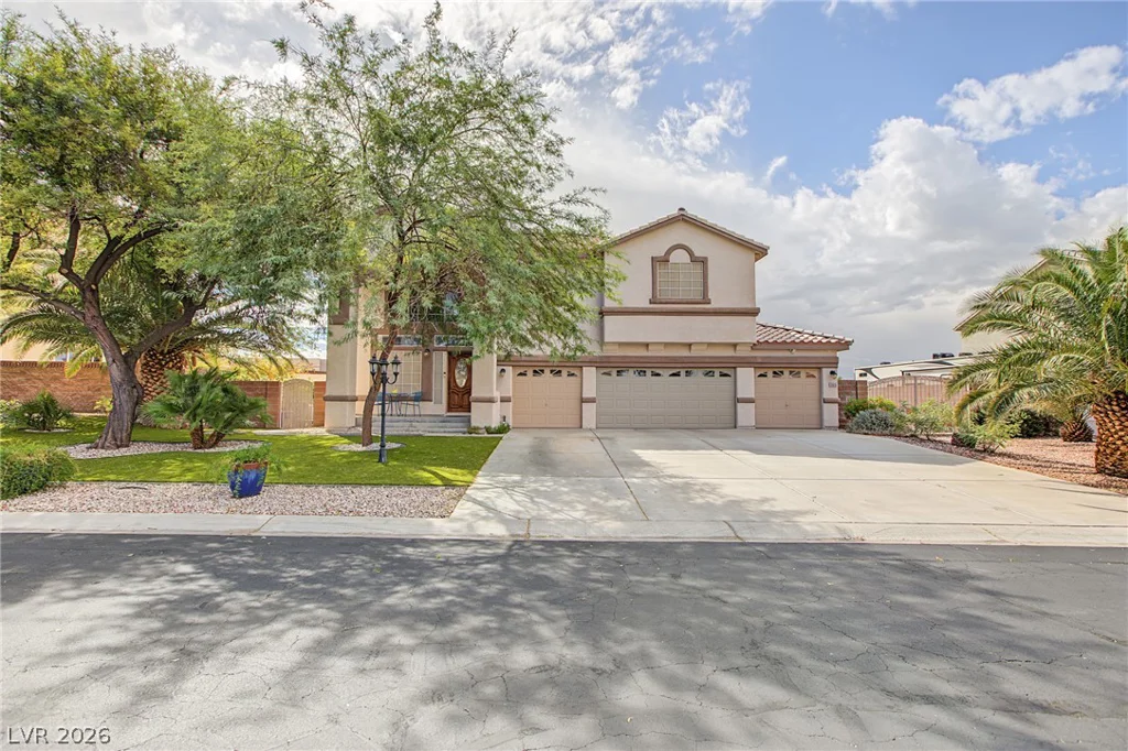 6915 Cedar Basin, Las Vegas, NV 89142