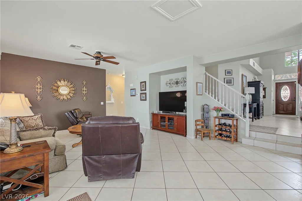 6915 Cedar Basin, Las Vegas, NV 89142