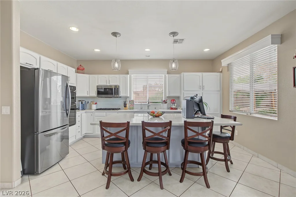 6915 Cedar Basin, Las Vegas, NV 89142