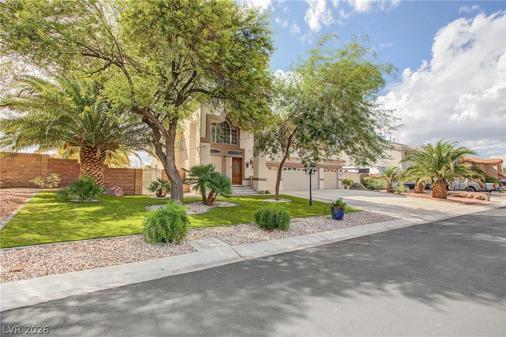 6915 Cedar Basin, Las Vegas, NV 89142