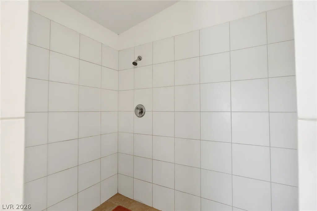 6915 Cedar Basin, Las Vegas, NV 89142