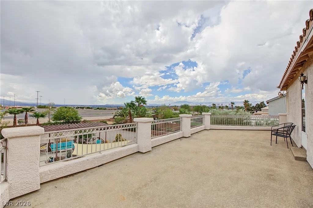 6915 Cedar Basin, Las Vegas, NV 89142