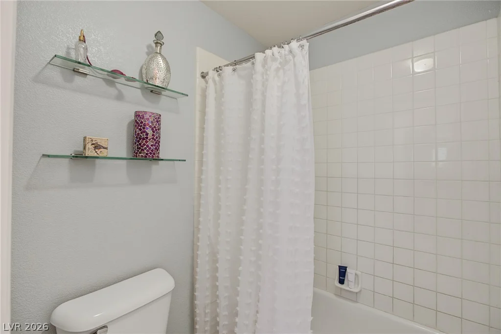 6915 Cedar Basin, Las Vegas, NV 89142