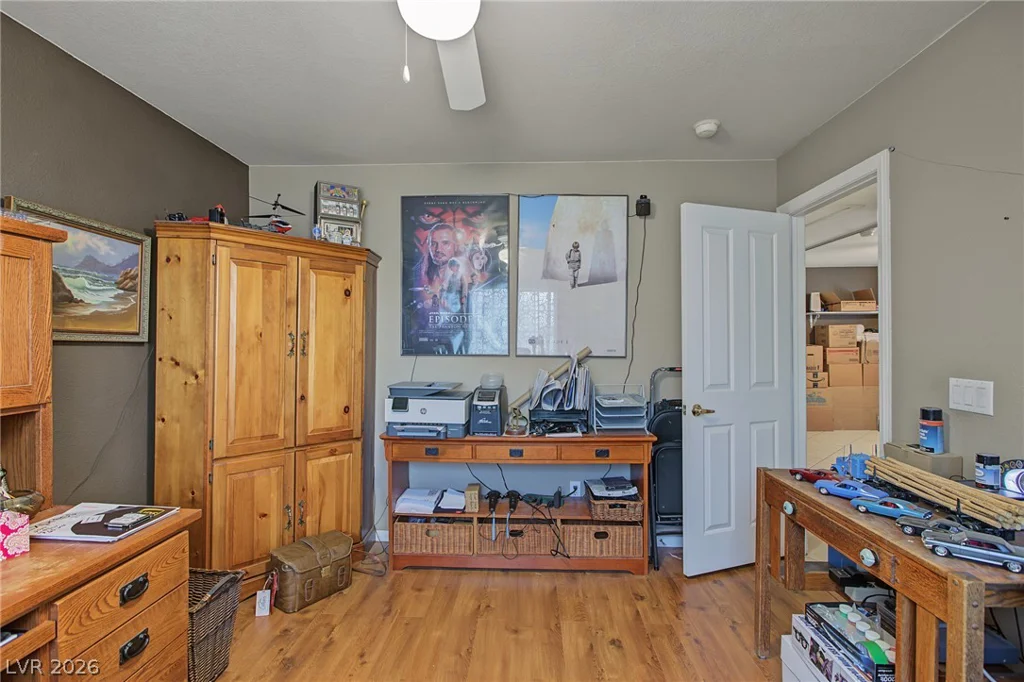 6915 Cedar Basin, Las Vegas, NV 89142