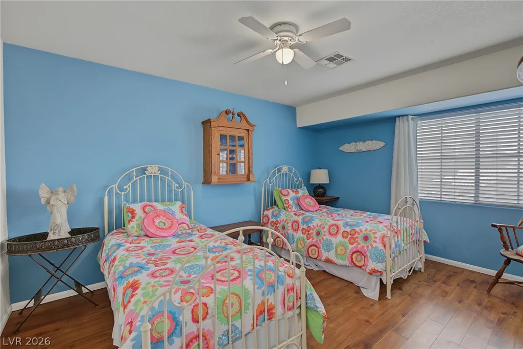 6915 Cedar Basin, Las Vegas, NV 89142