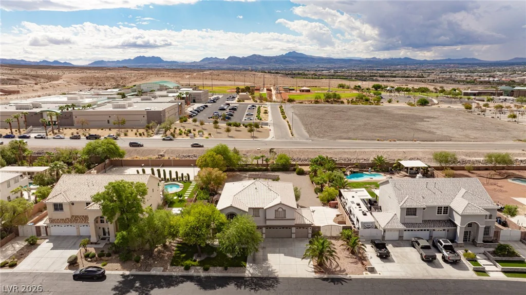 6915 Cedar Basin, Las Vegas, NV 89142
