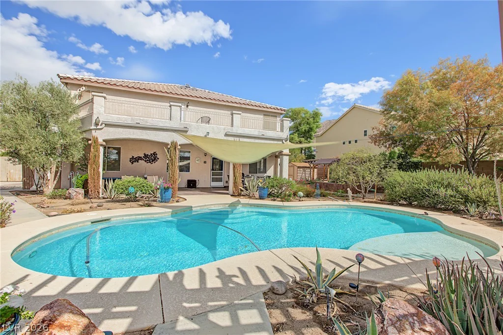 6915 Cedar Basin, Las Vegas, NV 89142