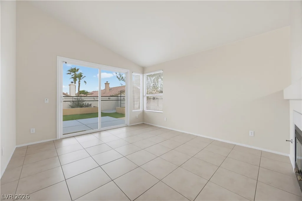 1904 Betsy Ross, Las Vegas, NV 89108