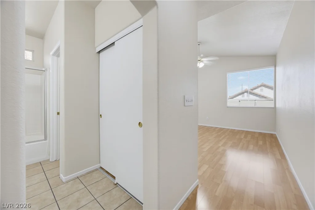 1904 Betsy Ross, Las Vegas, NV 89108
