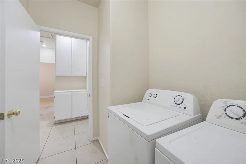 1904 Betsy Ross, Las Vegas, NV 89108