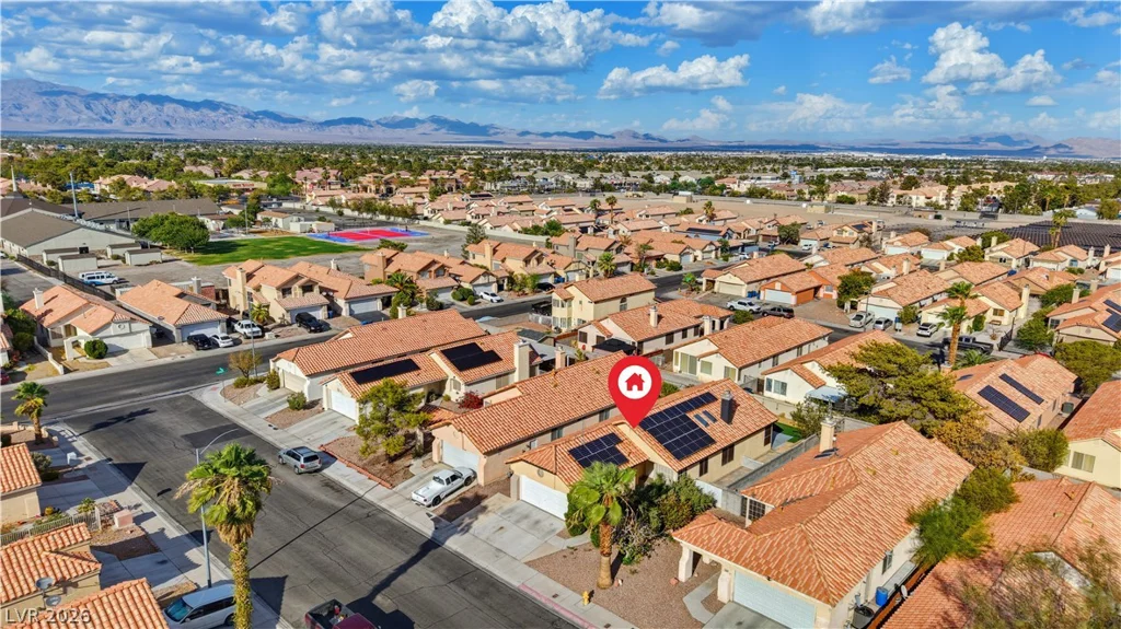 1904 Betsy Ross, Las Vegas, NV 89108