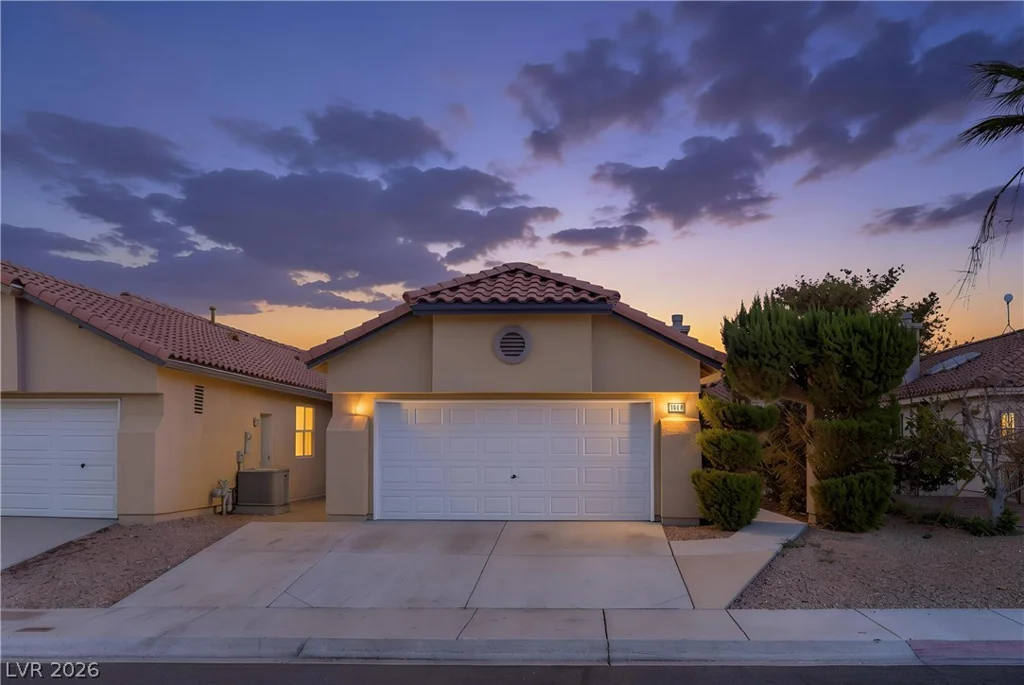 1904 Betsy Ross, Las Vegas, NV 89108