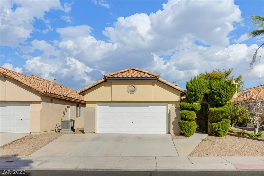 1904 Betsy Ross, Las Vegas, NV 89108