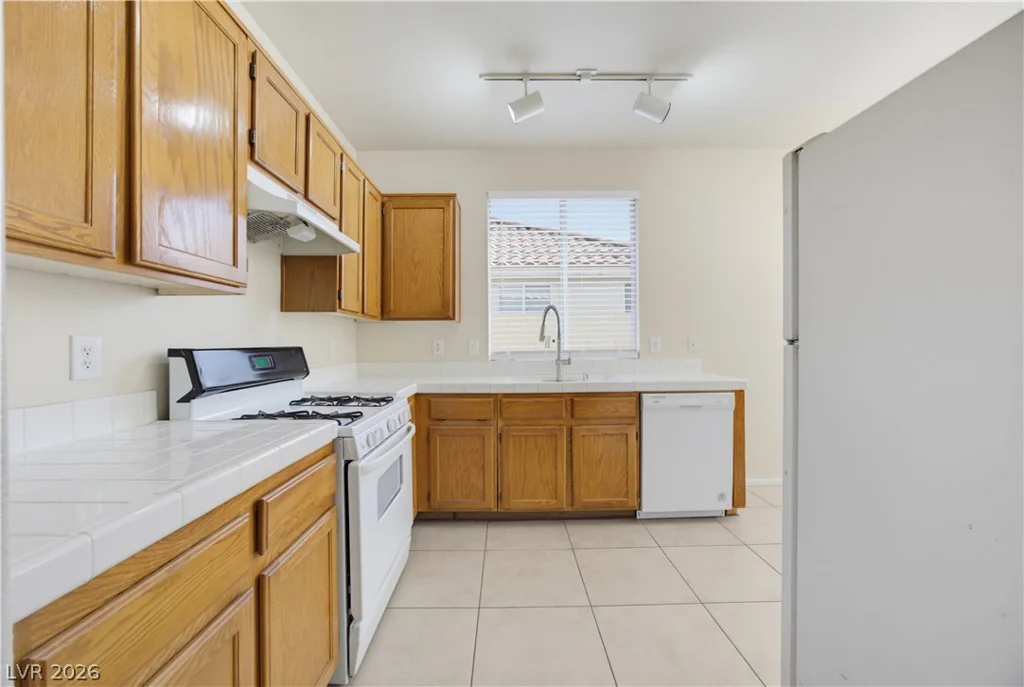 1904 Betsy Ross, Las Vegas, NV 89108