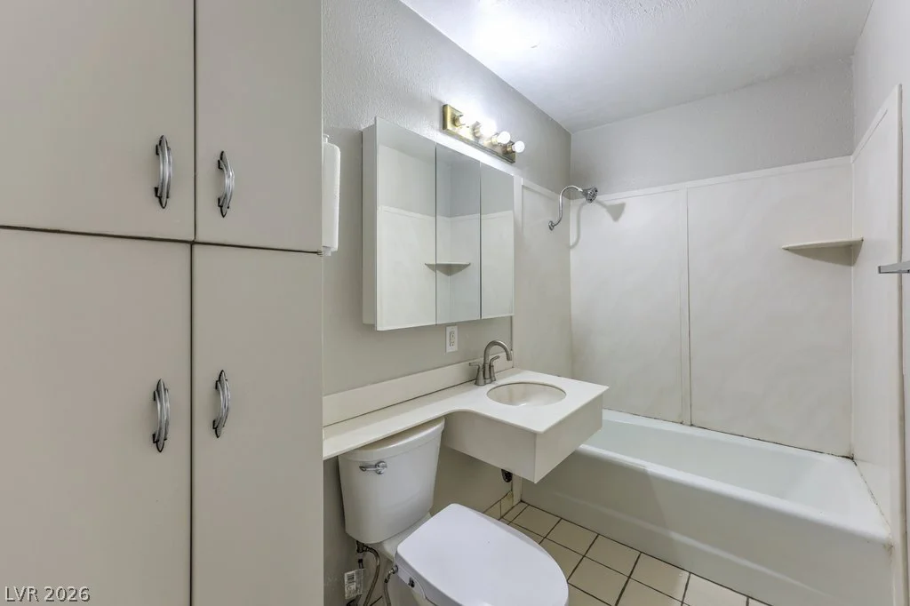 580 Karen, Henderson, NV 89015