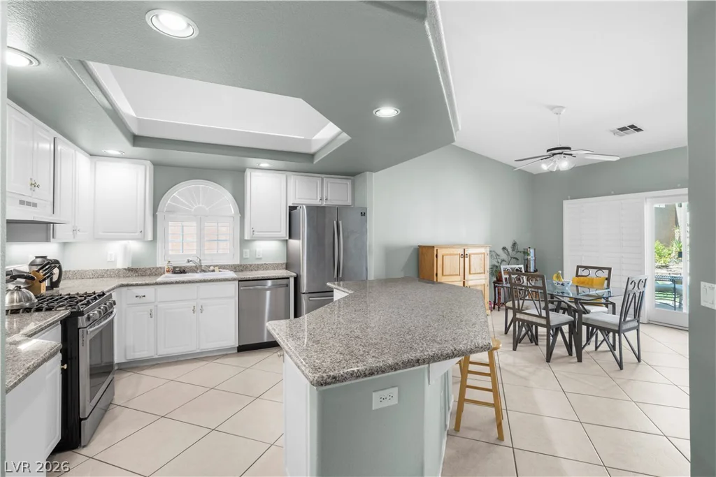9704 Driftwood Island, Las Vegas, NV 89148