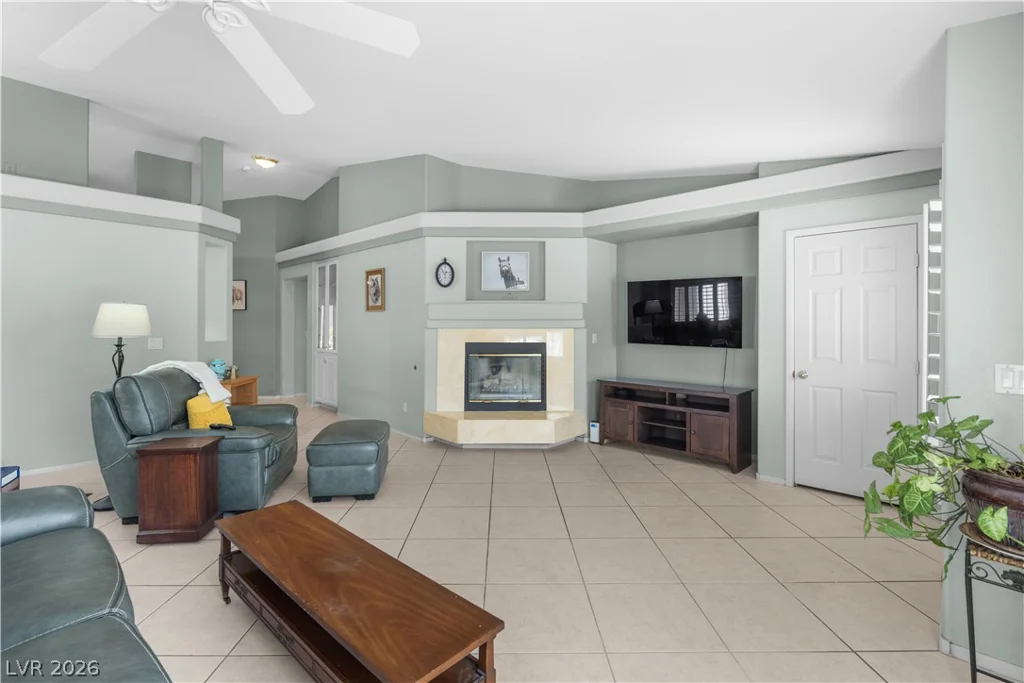 9704 Driftwood Island, Las Vegas, NV 89148