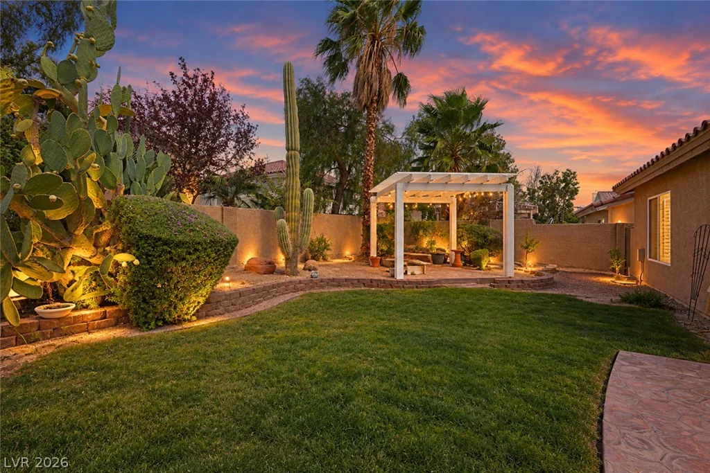 9704 Driftwood Island, Las Vegas, NV 89148