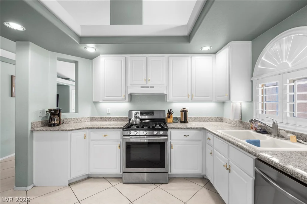 9704 Driftwood Island, Las Vegas, NV 89148