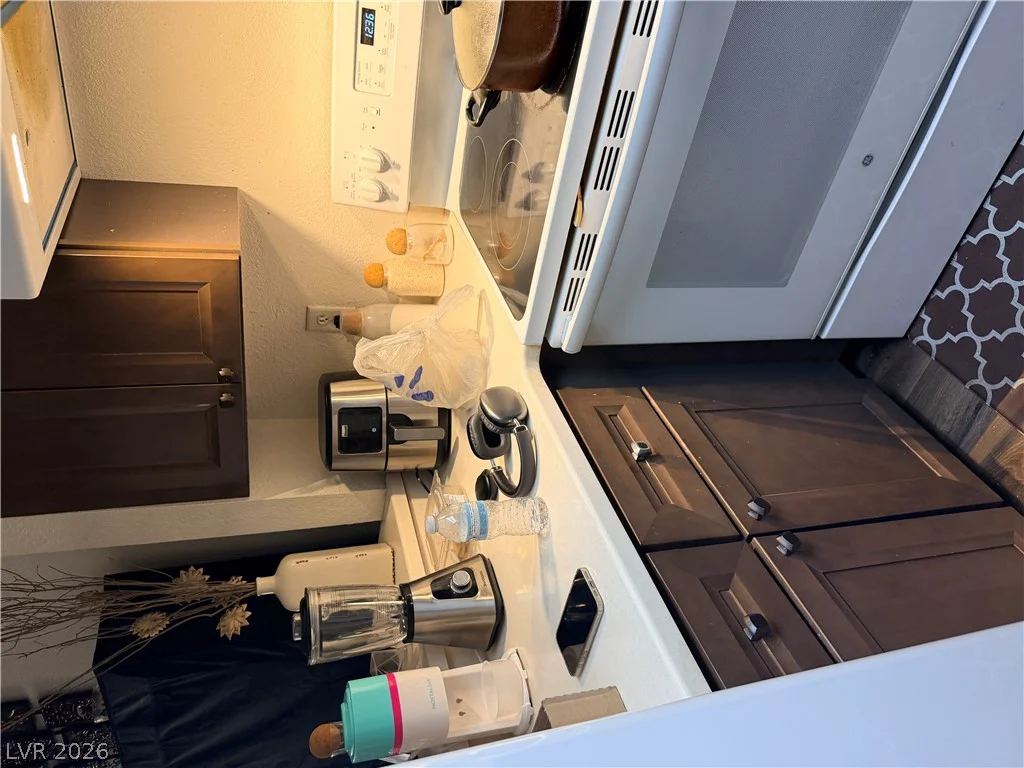 2350 Cardiff, Las Vegas, NV 89108