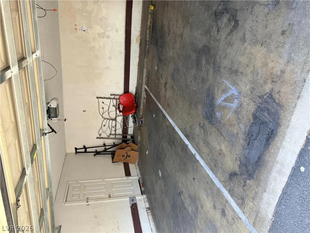 2350 Cardiff, Las Vegas, NV 89108