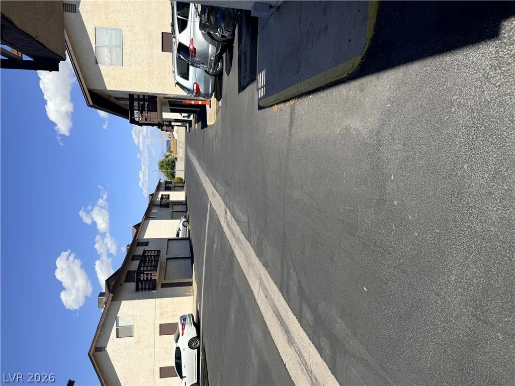 2350 Cardiff, Las Vegas, NV 89108