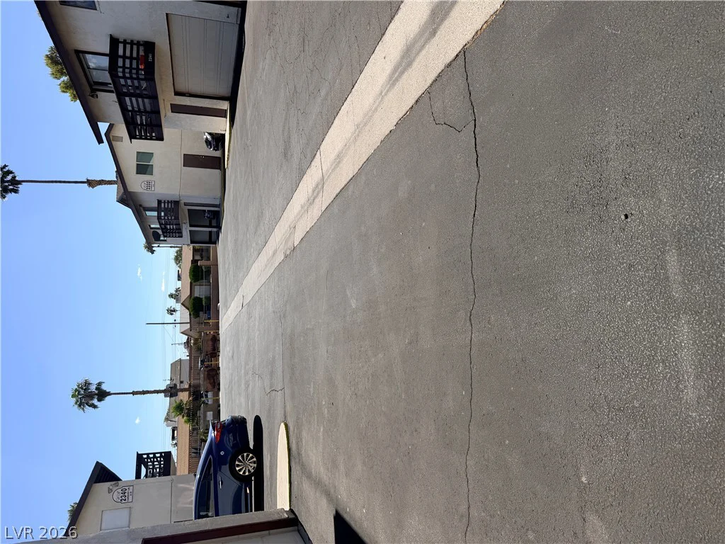 2350 Cardiff, Las Vegas, NV 89108