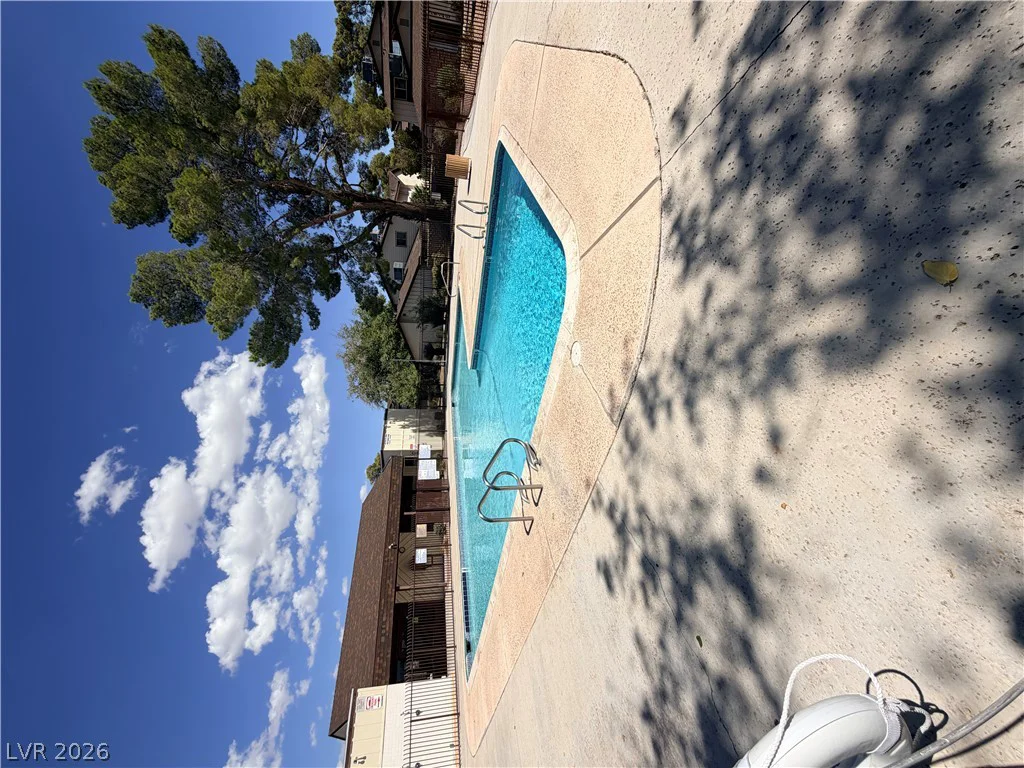 2350 Cardiff, Las Vegas, NV 89108