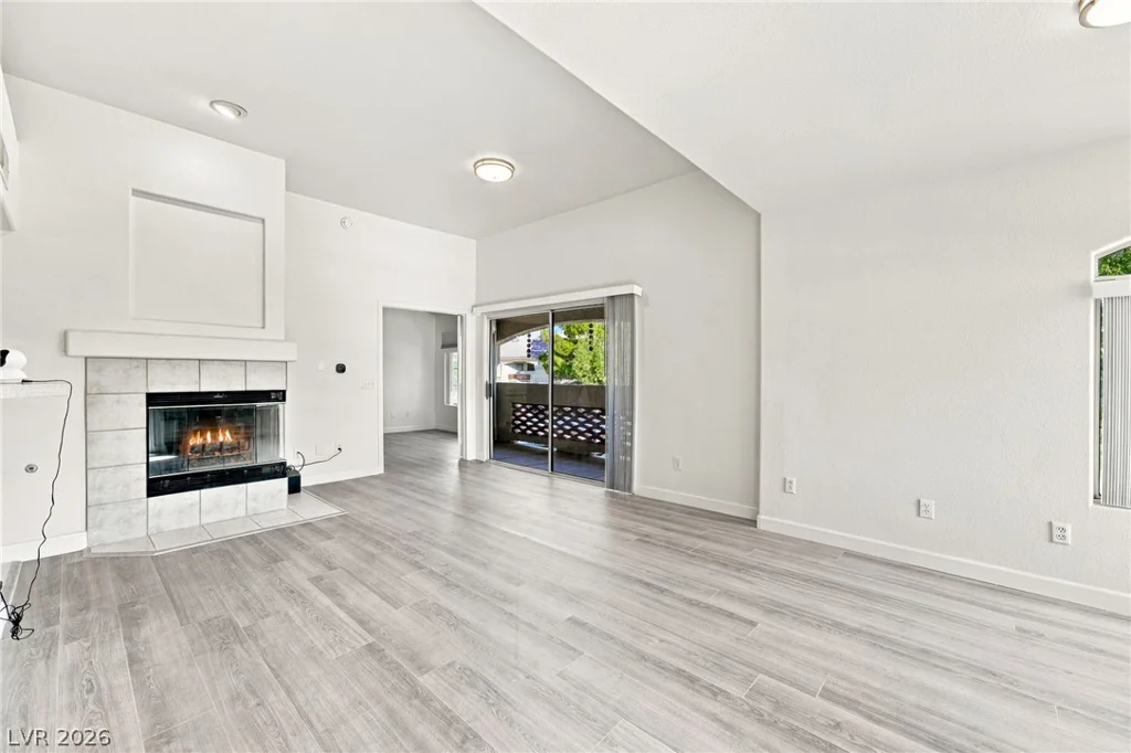 7400 Flamingo, Las Vegas, NV 89147