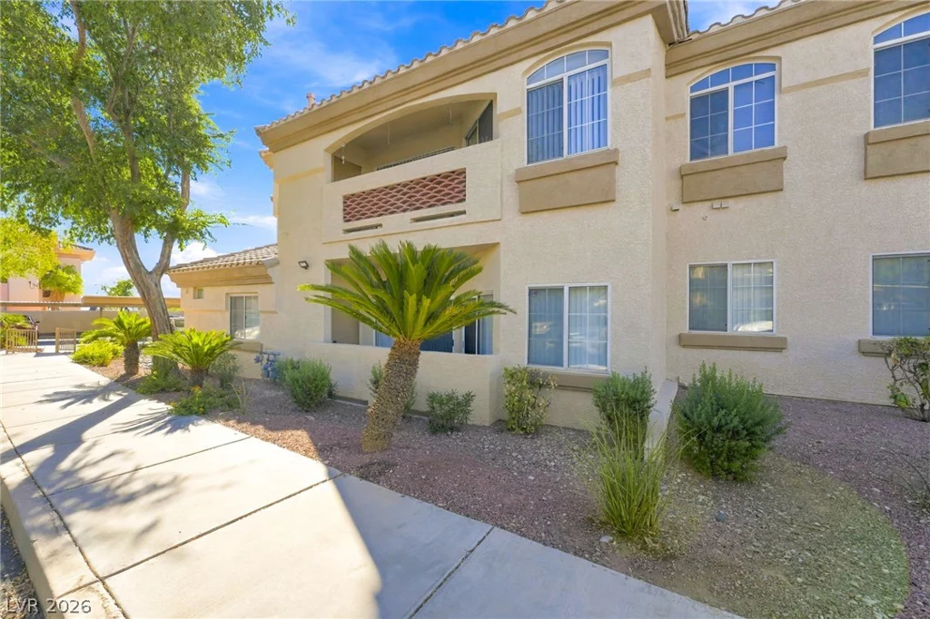 7400 Flamingo, Las Vegas, NV 89147