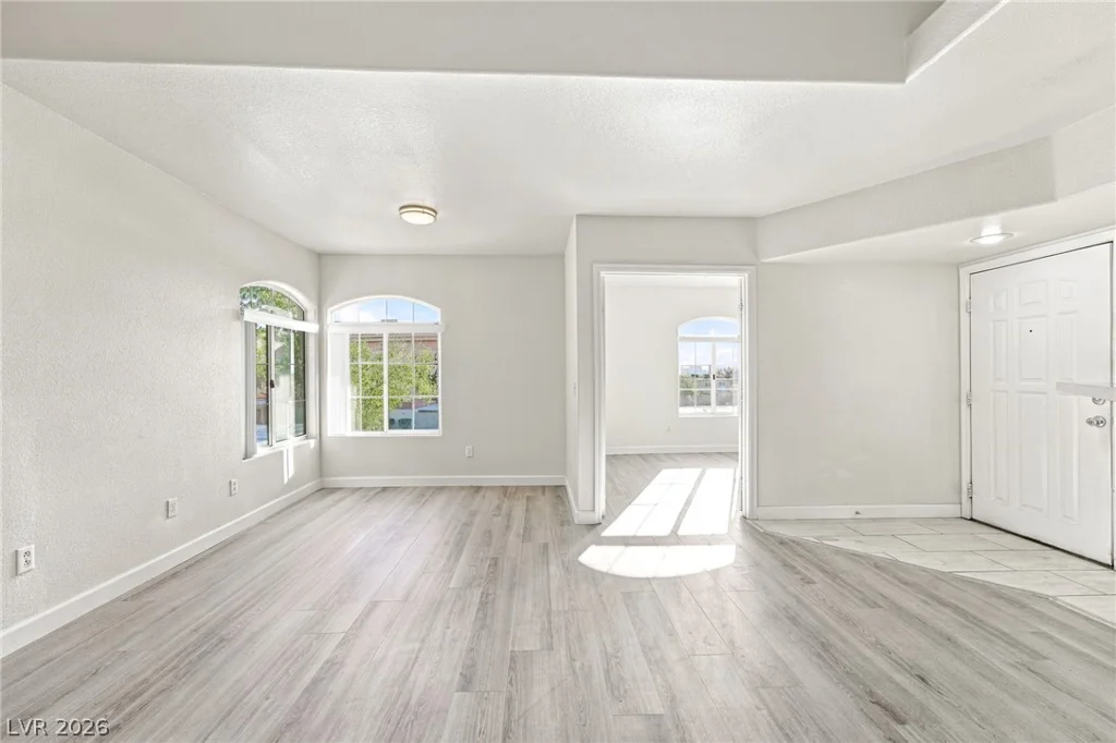 7400 Flamingo, Las Vegas, NV 89147