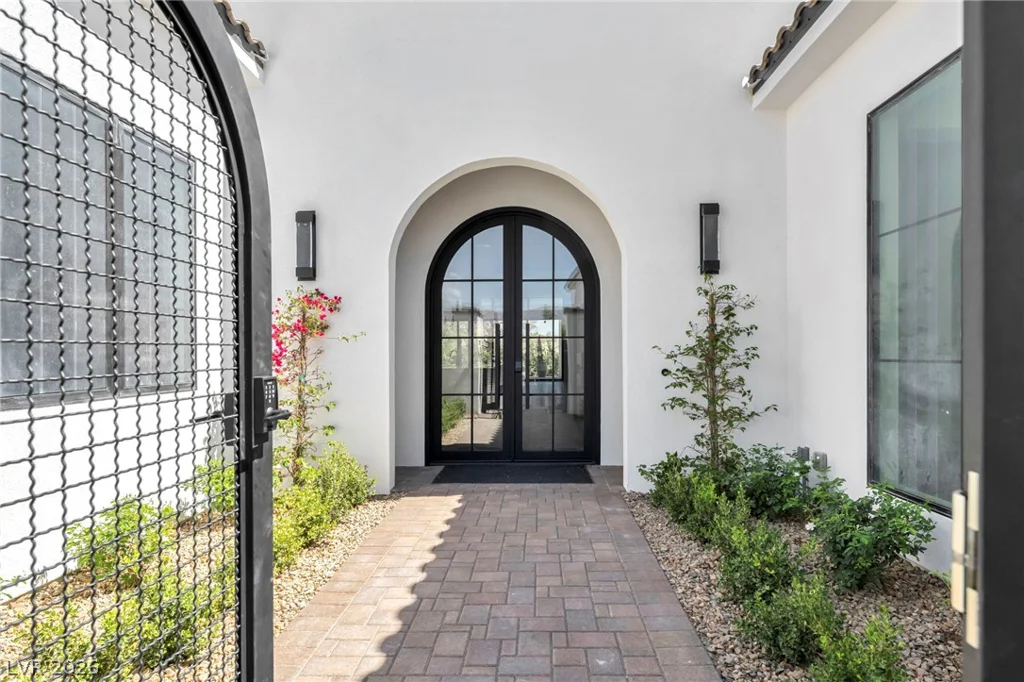 4380 Conough, Las Vegas, NV 89129