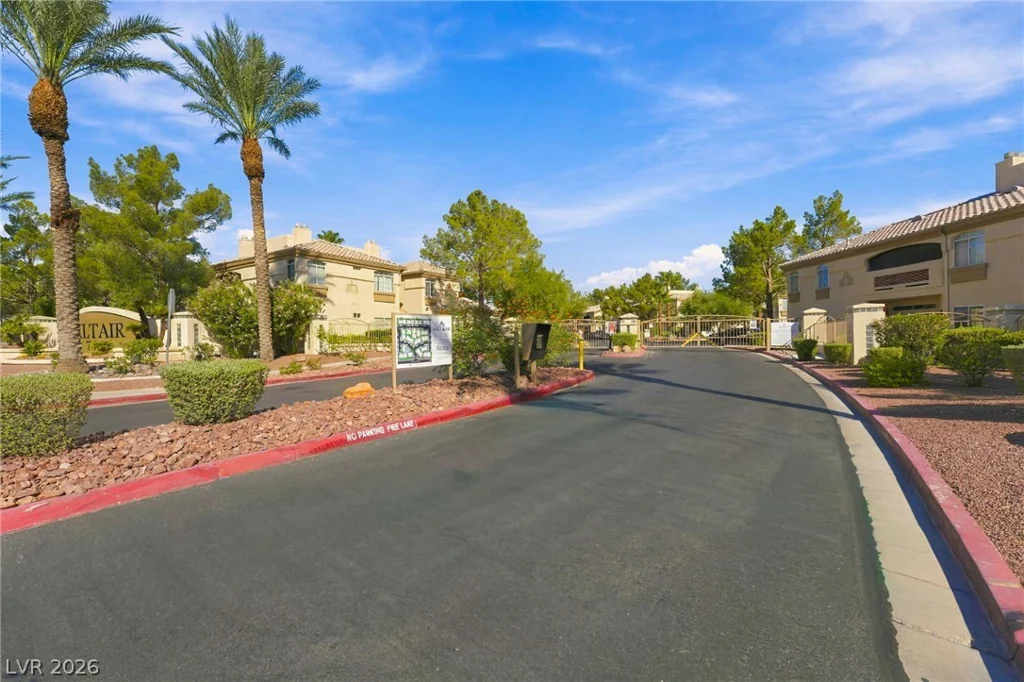 7400 Flamingo, Las Vegas, NV 89147