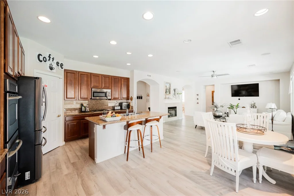 6621 Arbor Bluff, North Las Vegas, NV 89084