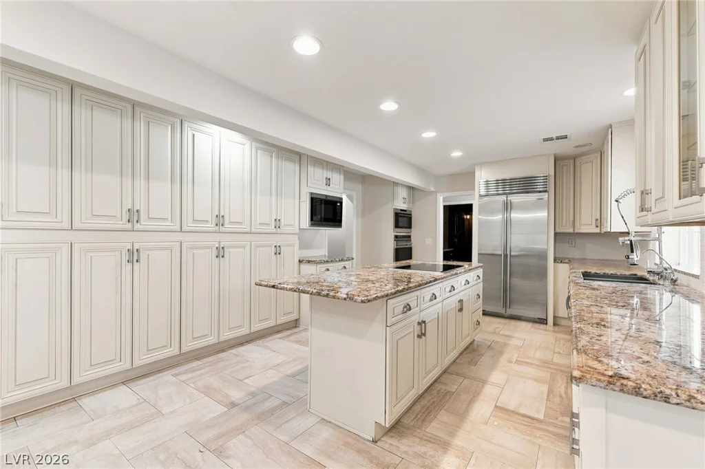 2252 Buckingham, Henderson, NV 89074