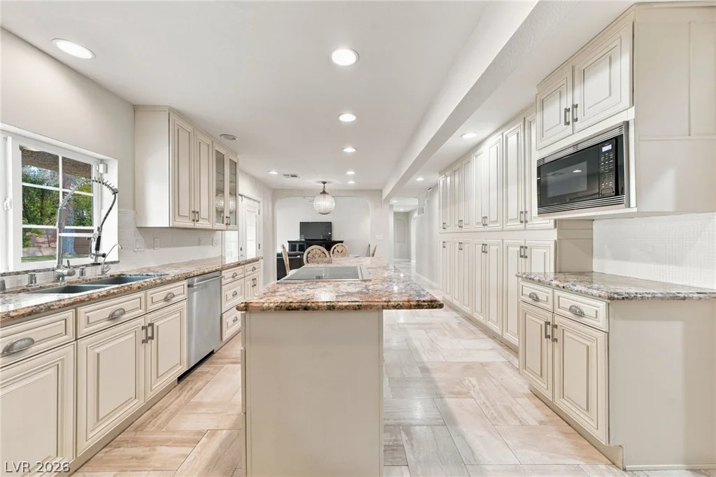 2252 Buckingham, Henderson, NV 89074