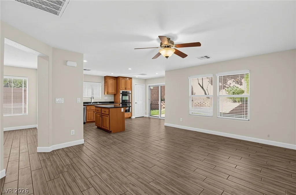 7815 Brodie Castle, Las Vegas, NV 89166