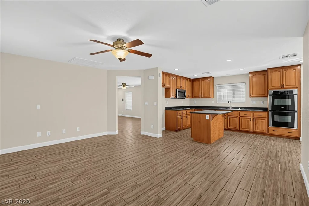 7815 Brodie Castle, Las Vegas, NV 89166