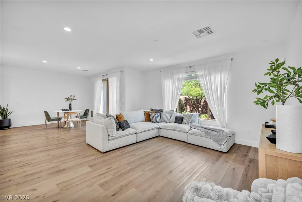 7788 Willow Garden, Las Vegas, NV 89179