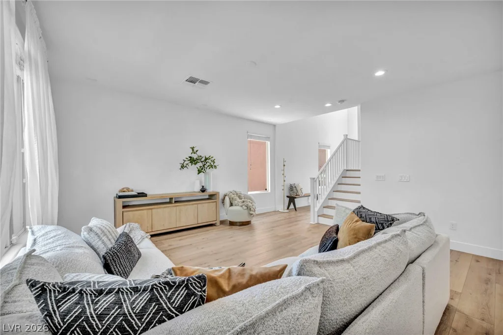 7788 Willow Garden, Las Vegas, NV 89179