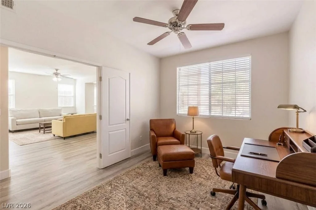 10245 King Henry, Las Vegas, NV 89144