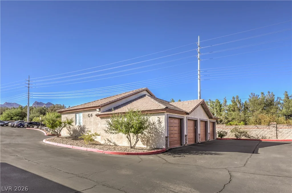 10245 King Henry, Las Vegas, NV 89144